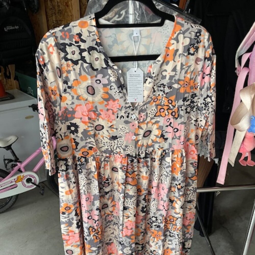 Womens Size Small Floral Lightweight Summer Dress - New With Tag!